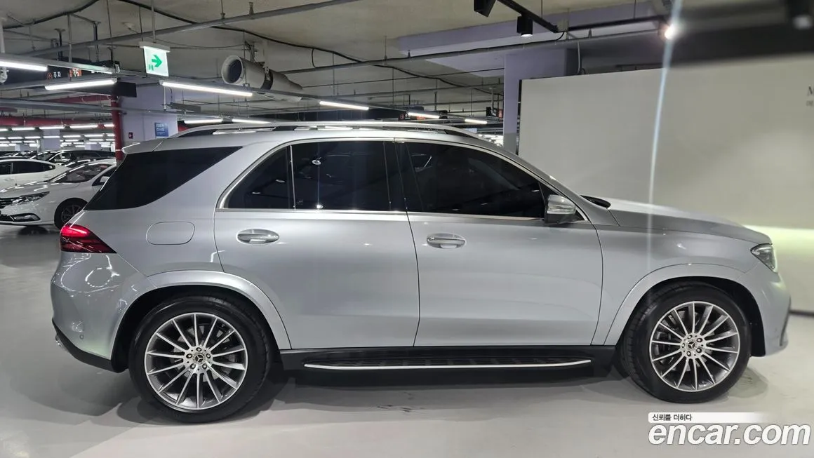 Mercedes-Benz GLE-Class — фото 8