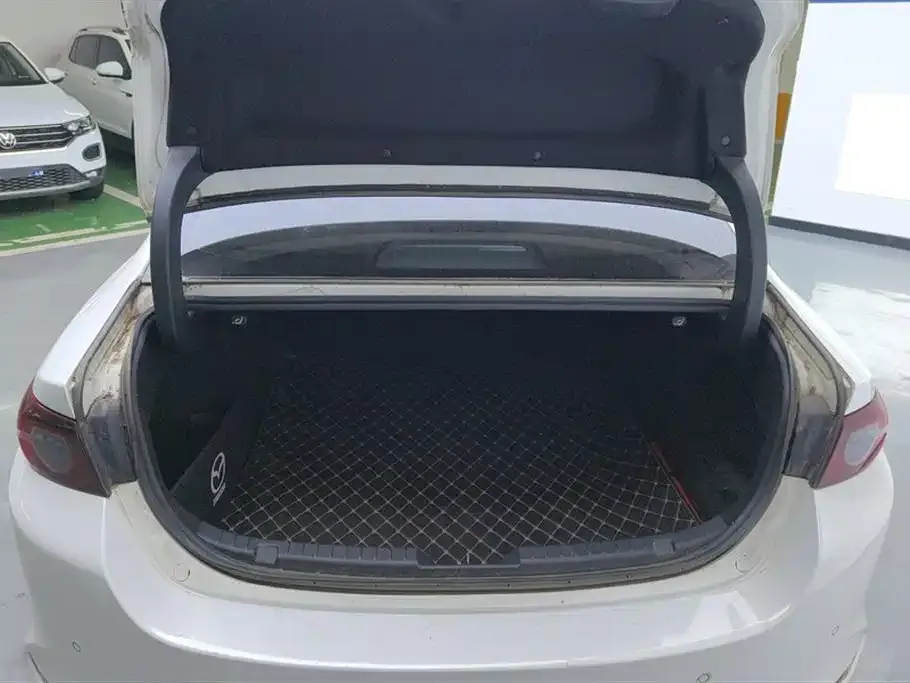 Mazda 3 Axela 2021 из CN, фото 4