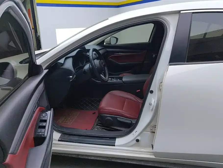 Mazda 3 Axela 2021 из CN, фото 9