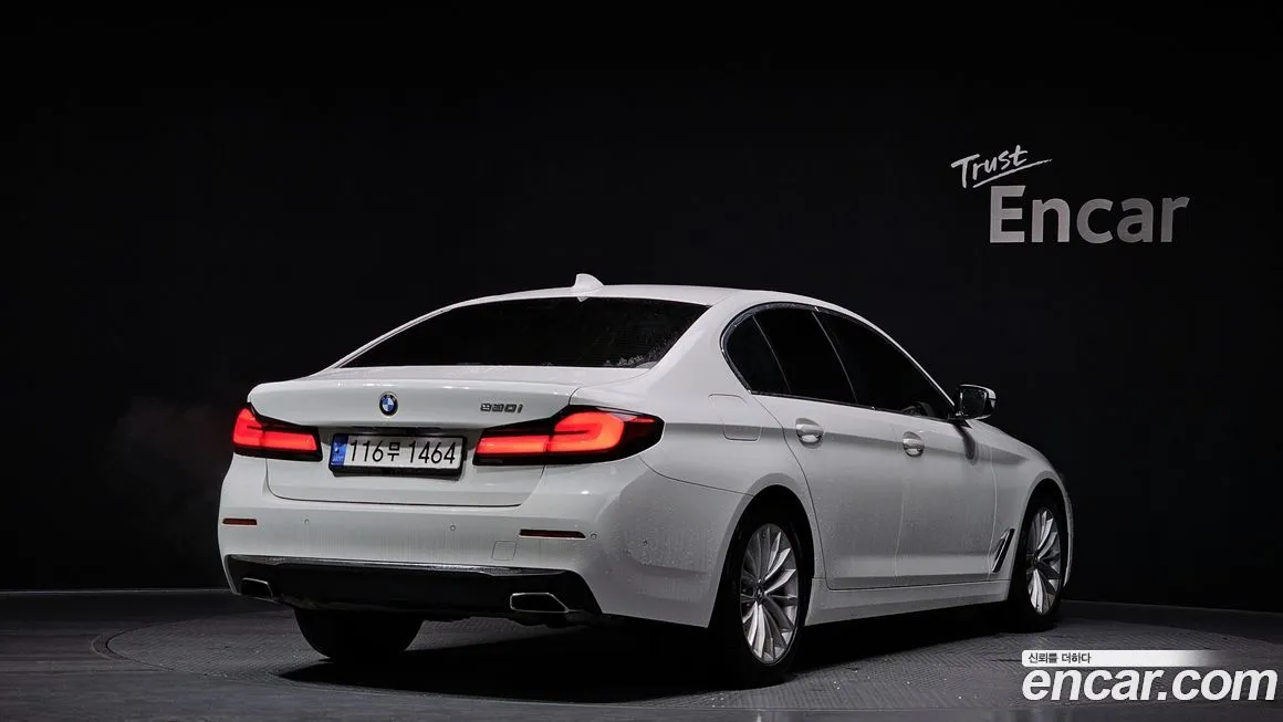 BMW 5-Series — фото 3