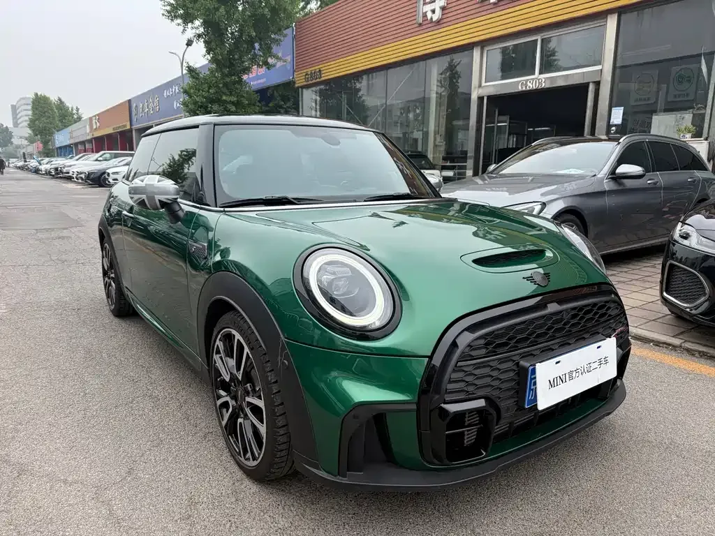 MINI Cooper (3-door) — фото 1