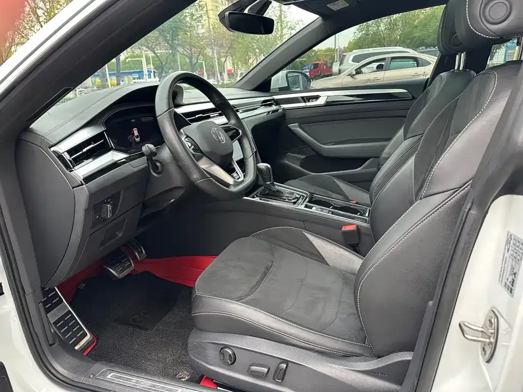 Volkswagen CC 2023 из CN, фото 6