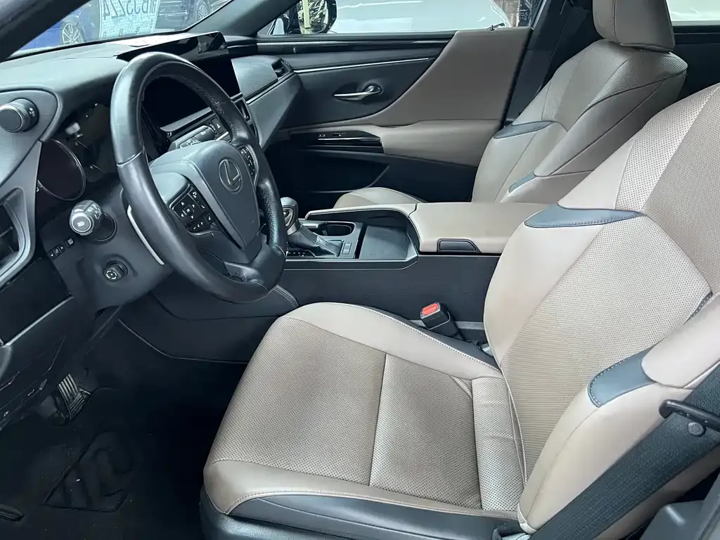 Lexus ES 2024 из CN, фото 9