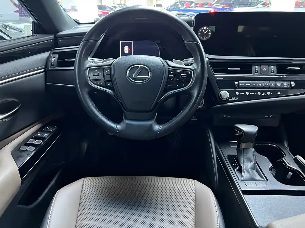 Lexus ES 2024 из CN, фото 2
