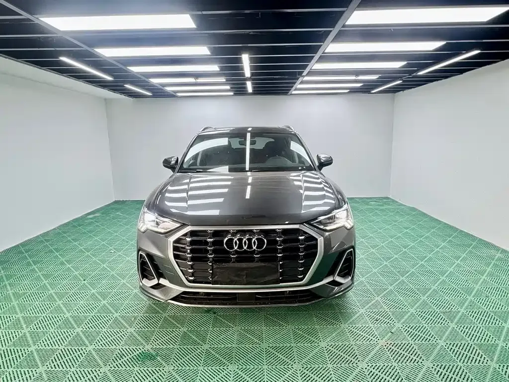 Audi Q3 — фото 7