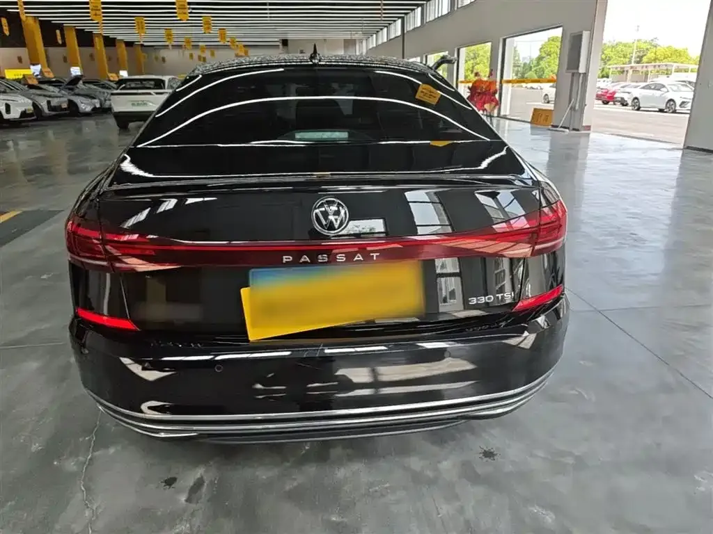 Volkswagen Passat 2023 из CN, фото 8