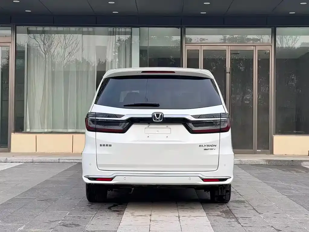 Honda Elysion 2022 из CN, фото 3