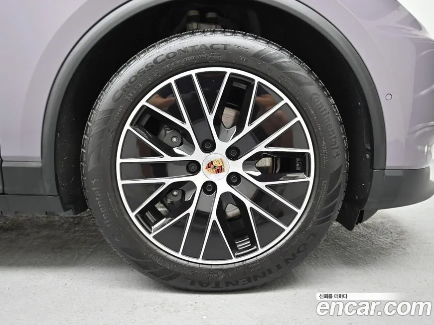 Porsche Macan 2025 из KR, фото 10