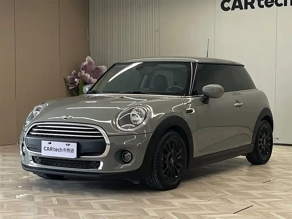 MINI Cooper (3-door)
