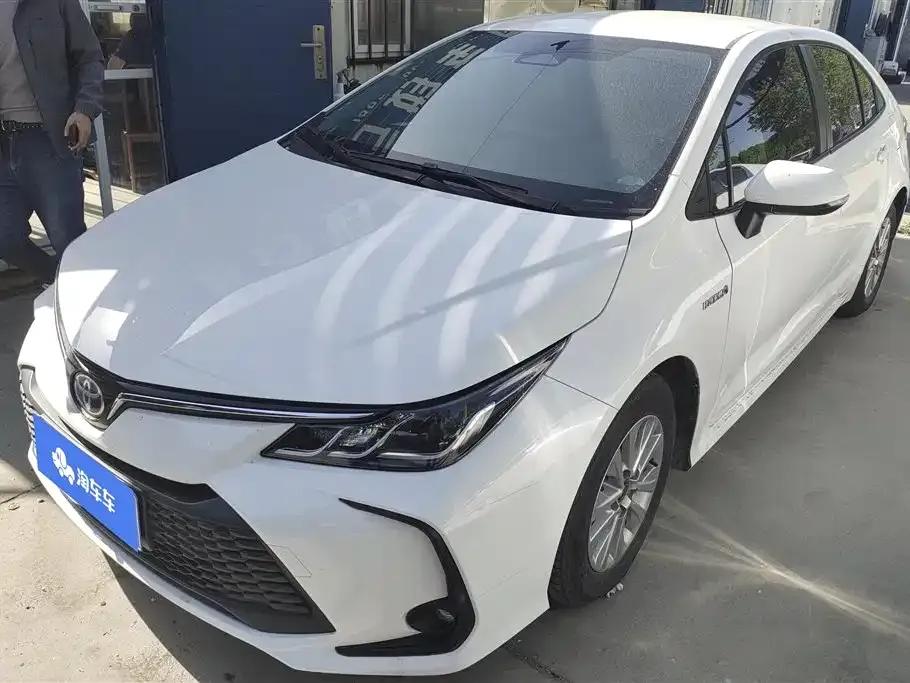 Toyota Corolla 2023 из CN, фото 1