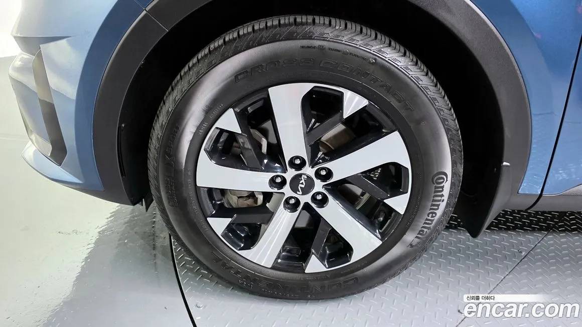 Kia Sorento — фото 6
