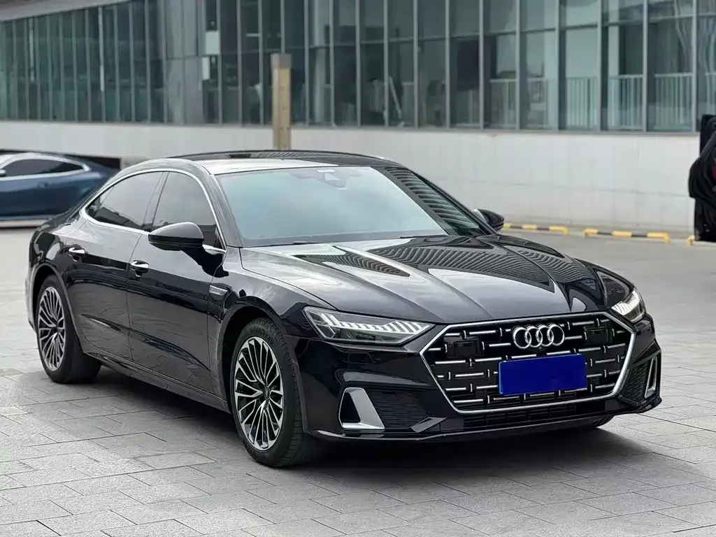 Audi A7L 2024 из CN, фото 8