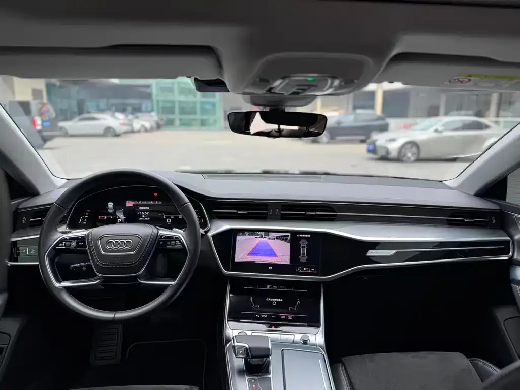 Audi A7L 2024 из CN, фото 2