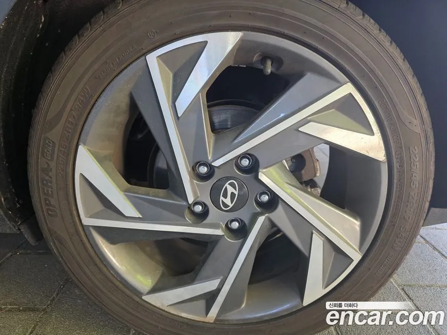 Hyundai AVANTE — фото 2