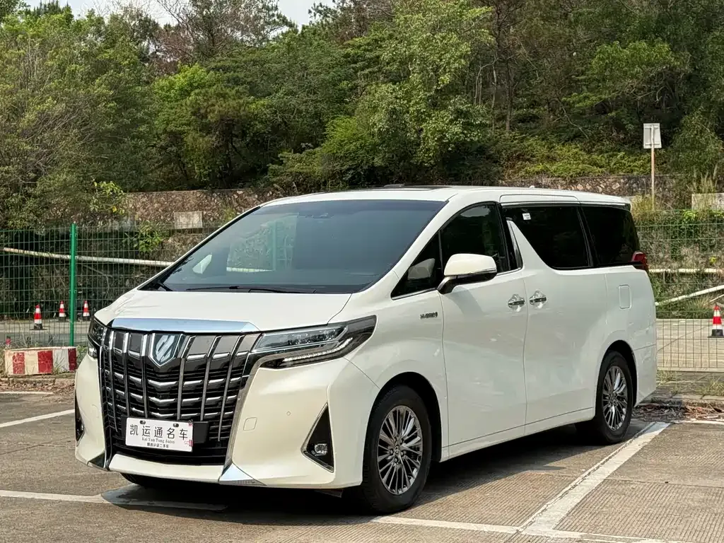 Toyota Alphard 2023 из CN, фото 7