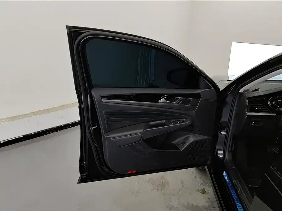 Volkswagen Passat — фото 4
