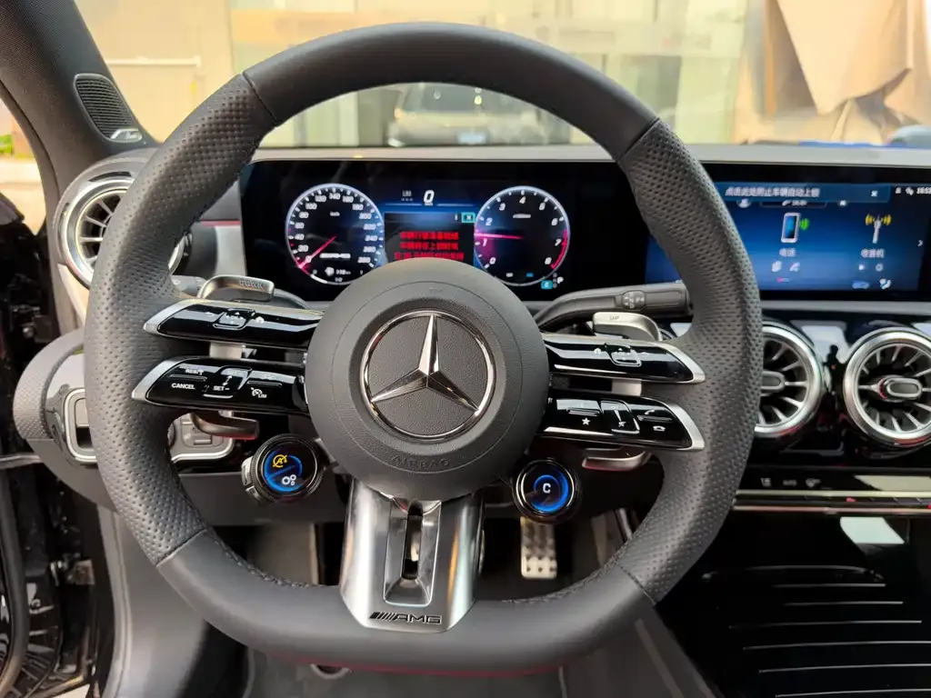 Mercedes-Benz A-Class AMG — фото 6
