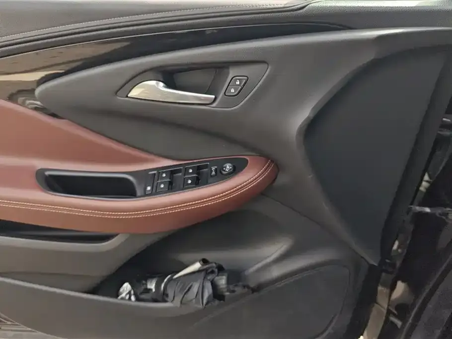 Buick Envision Plus — фото 2