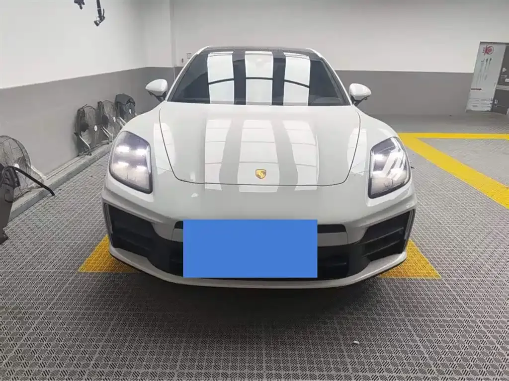Porsche Panamera 2025 из CN, фото 8