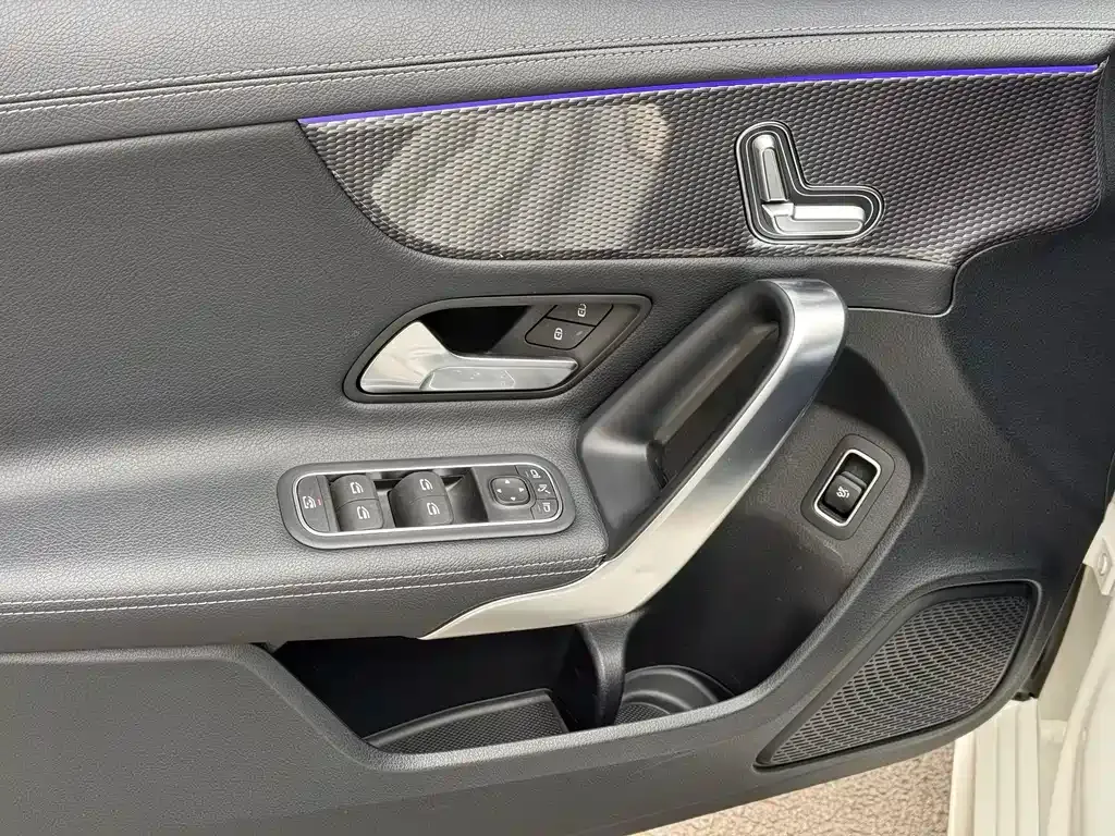 Mercedes-Benz A-Class 2021 из CN, фото 10