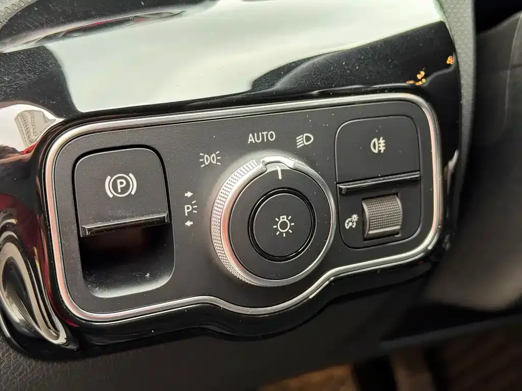 Mercedes-Benz A-Class 2021 из CN, фото 8