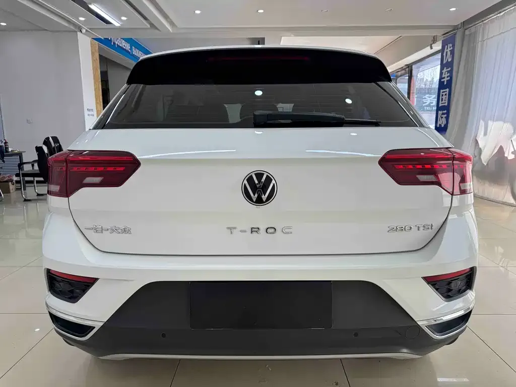 Volkswagen T-Roc — фото 4