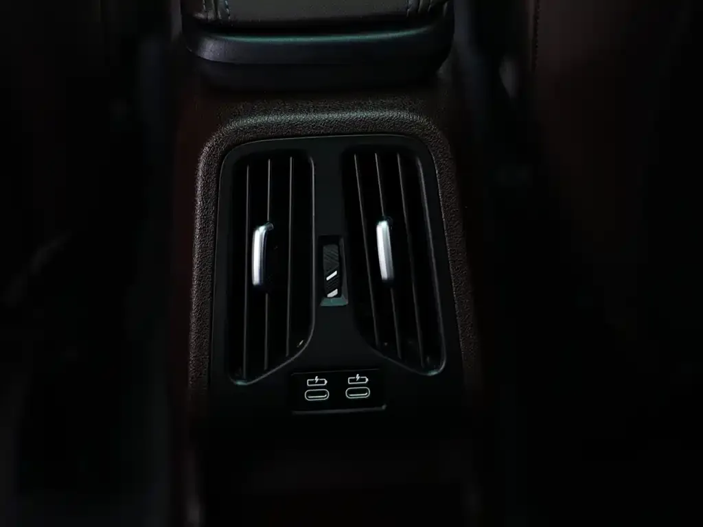 BMW X1 2023 из CN, фото 5