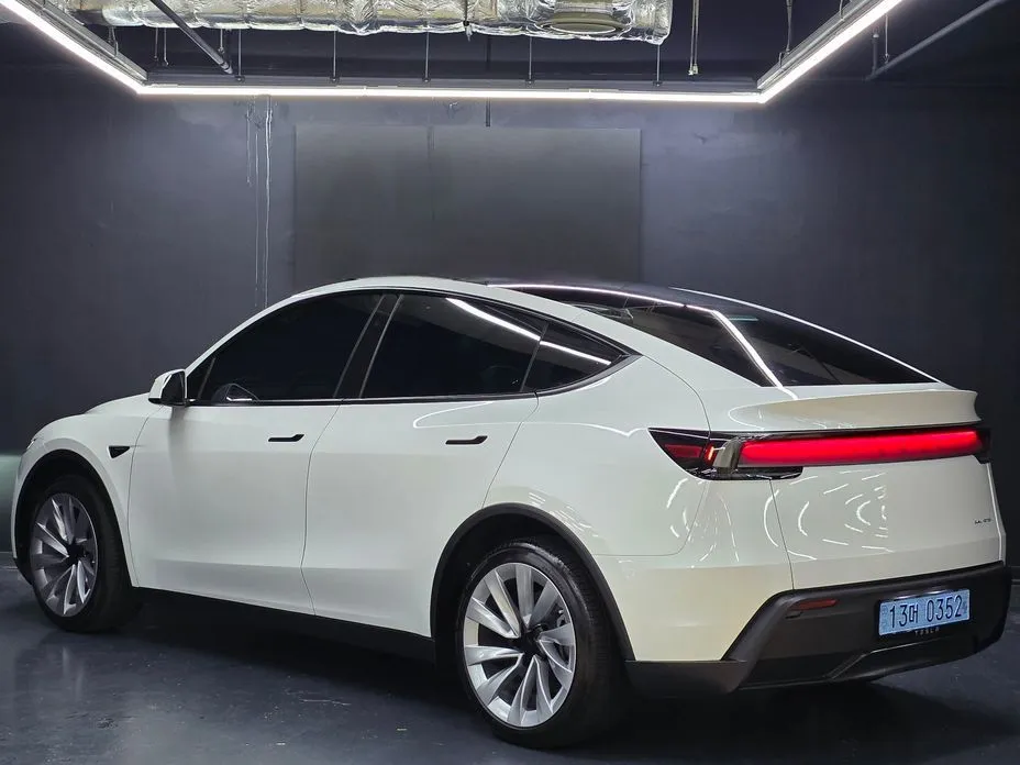 Tesla Model Y — фото 9