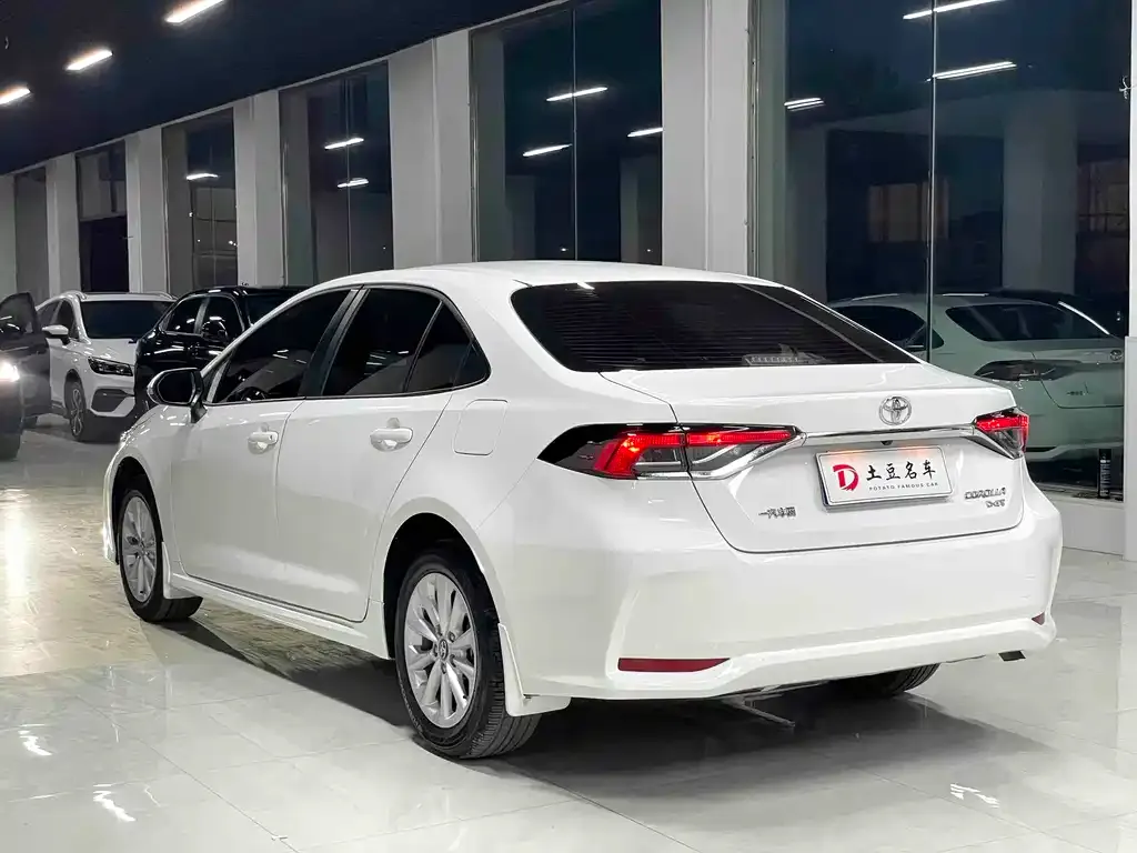 Toyota Corolla 2022 из CN, фото 7