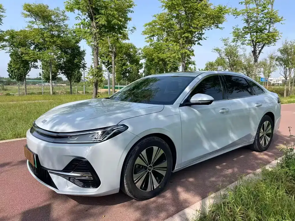 Geely Galaxy A7