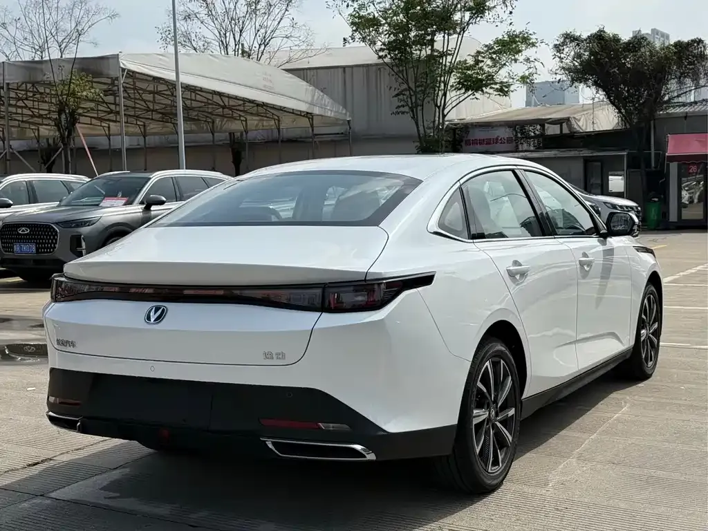 Changan Eado 2026 из CN, фото 7