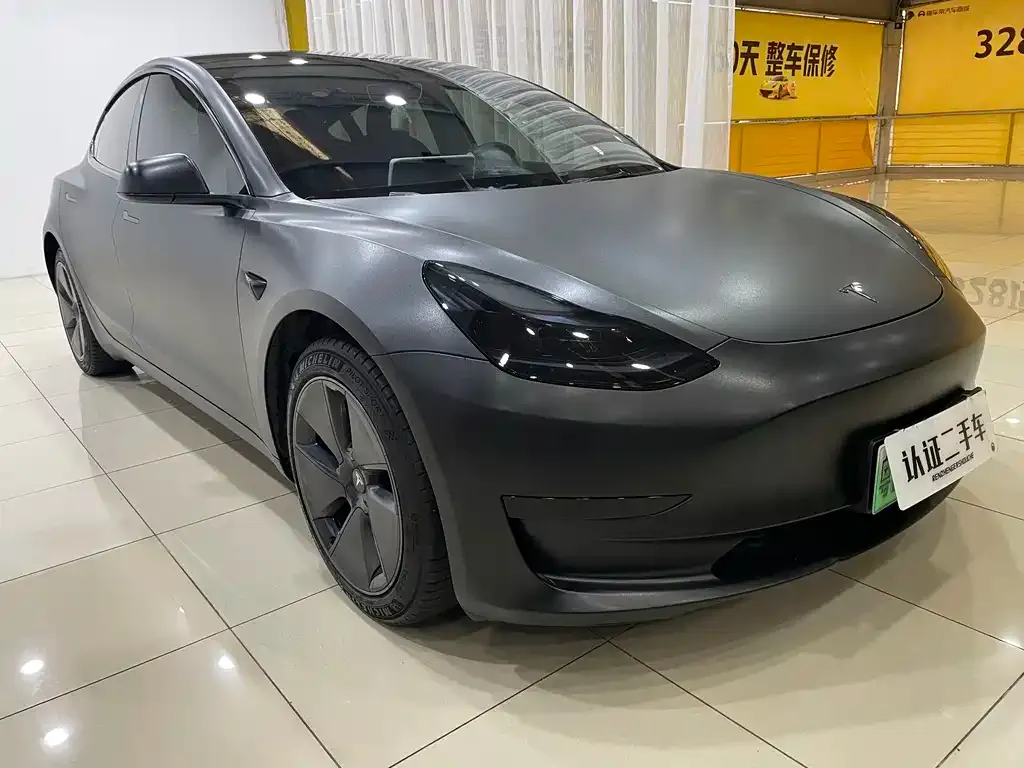 Tesla Model 3 — фото 10