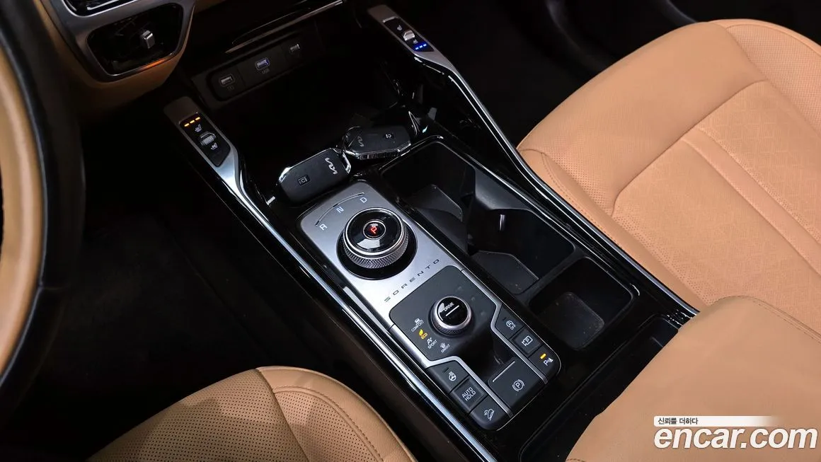 Kia Sorento — фото 9
