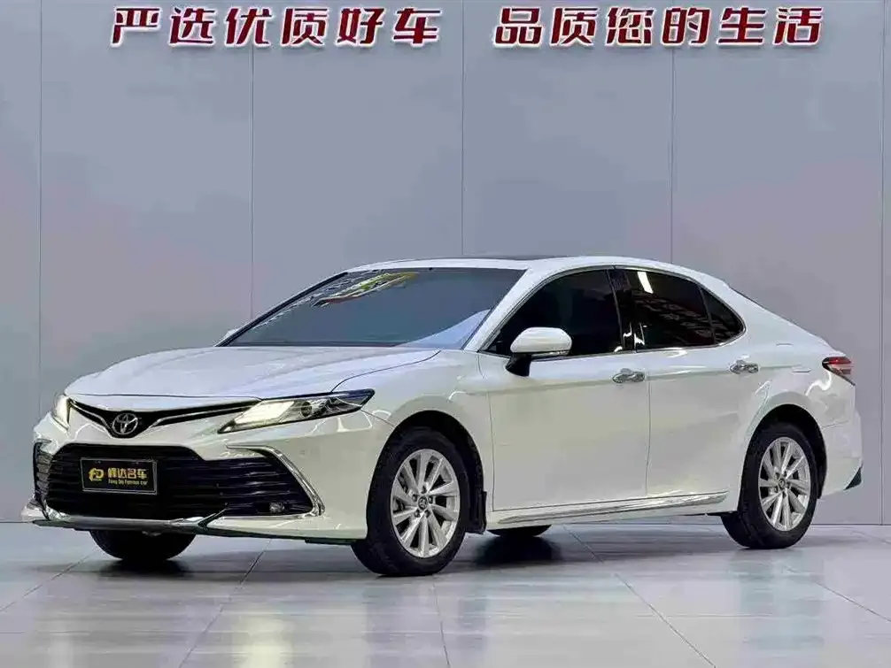 Toyota Camry 2023 из CN, фото 1