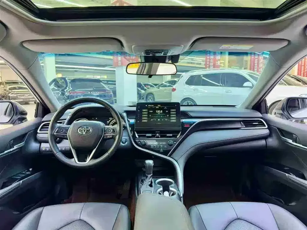 Toyota Camry 2023 из CN, фото 4
