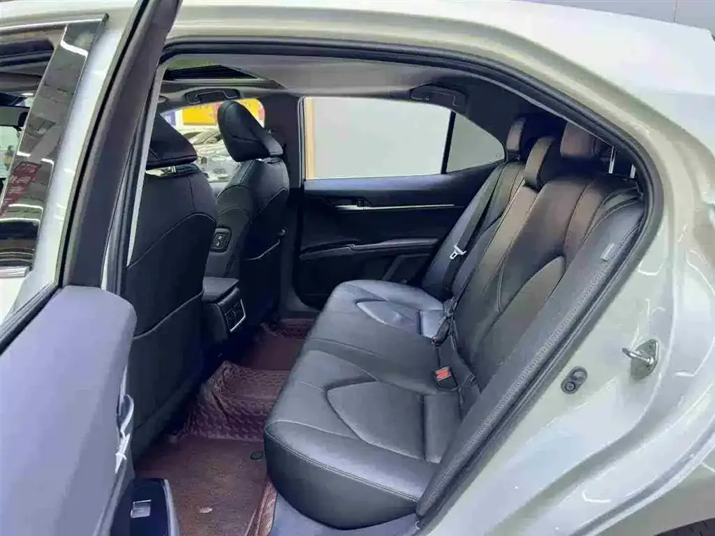 Toyota Camry 2023 из CN, фото 6