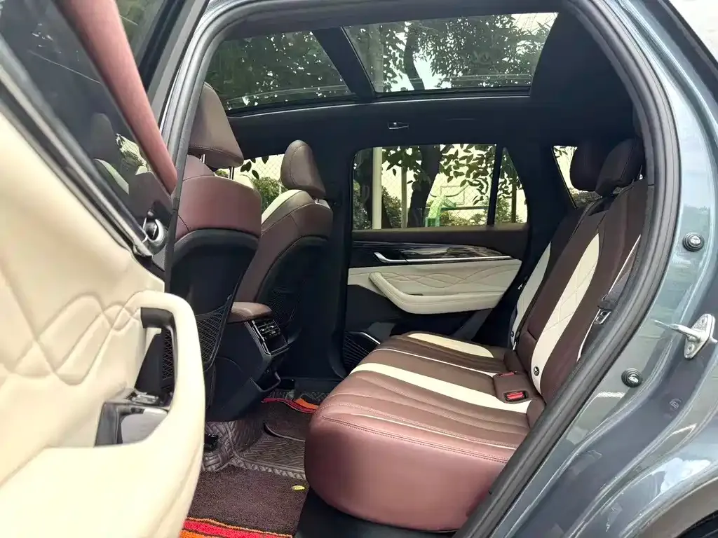 Geely Xingyue L 2023 из CN, фото 2