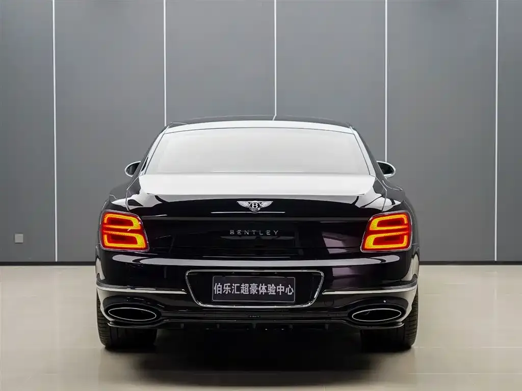 Bentley Flying Spur PHEV — фото 4