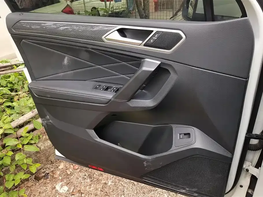 Volkswagen Tiguan L 2024 из CN, фото 8
