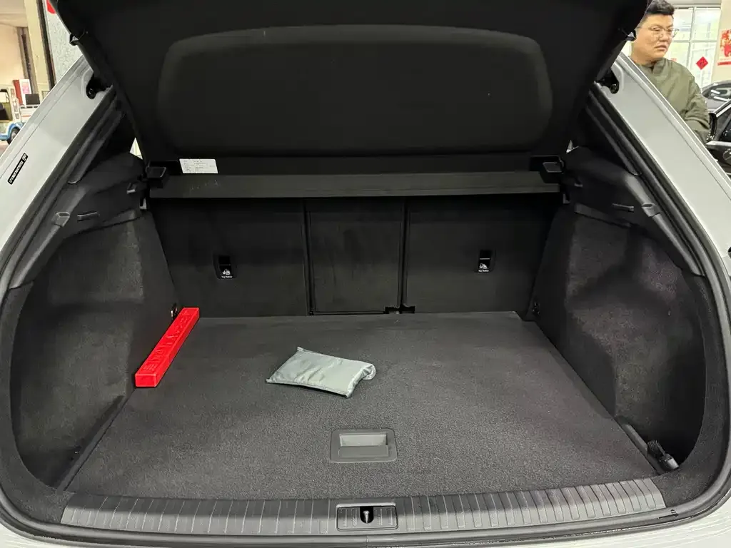 Audi Q3 2022 из CN, фото 3