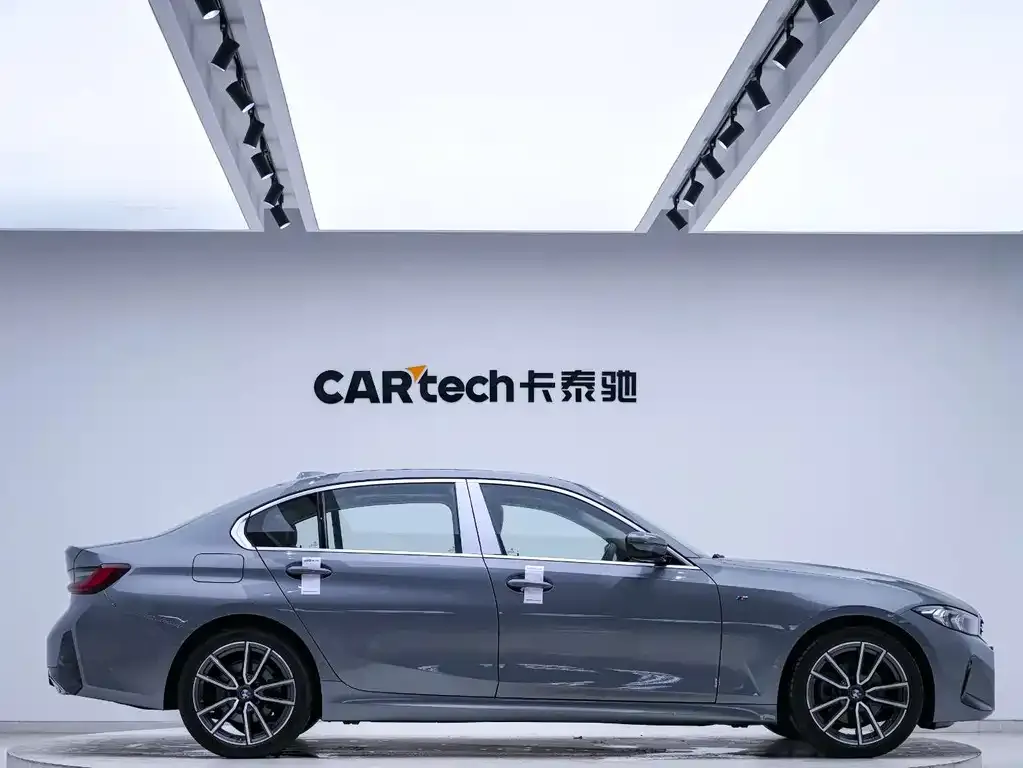 BMW 3 Series 2022 из CN, фото 6