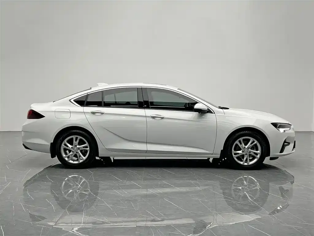 Buick Regal — фото 8