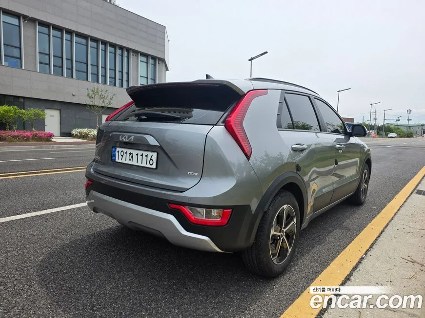 Kia Niro — фото 10