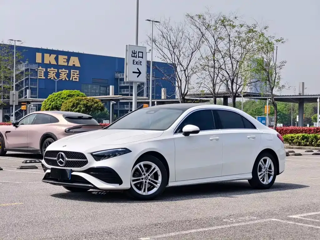 Mercedes-Benz A-Class — фото 1