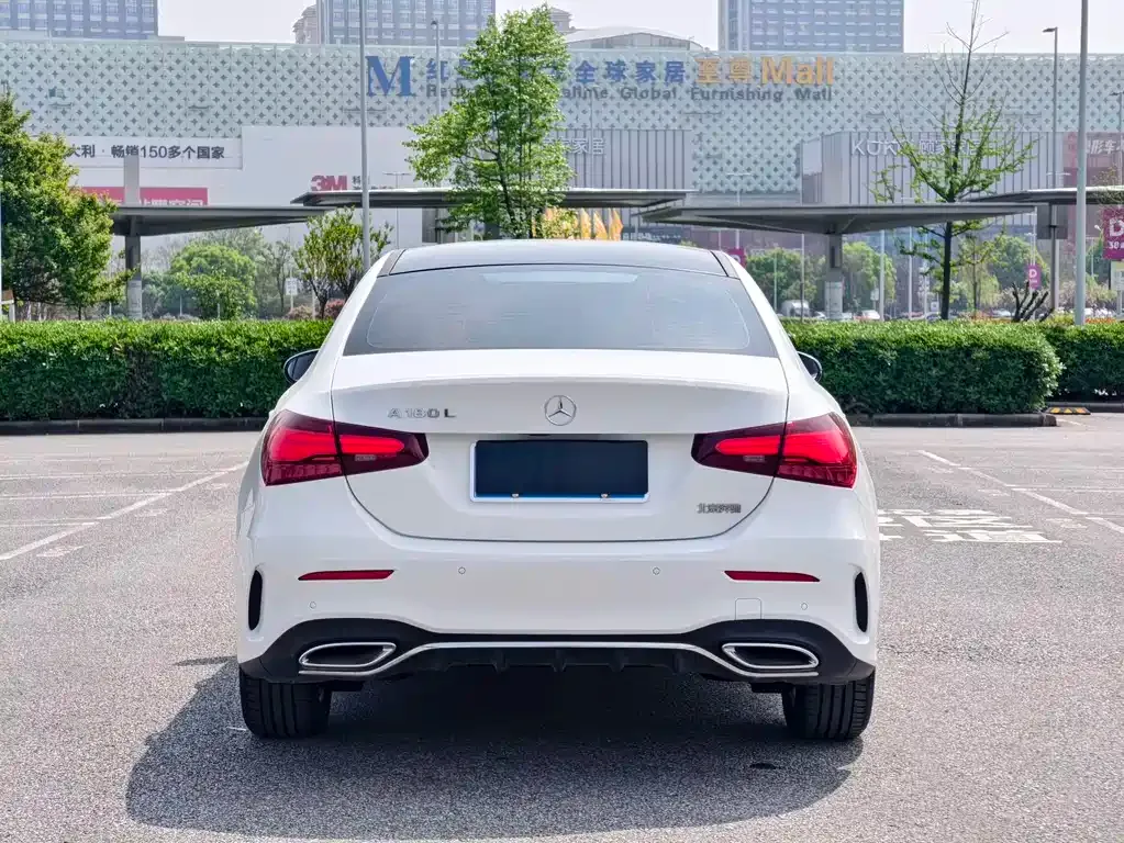 Mercedes-Benz A-Class — фото 10