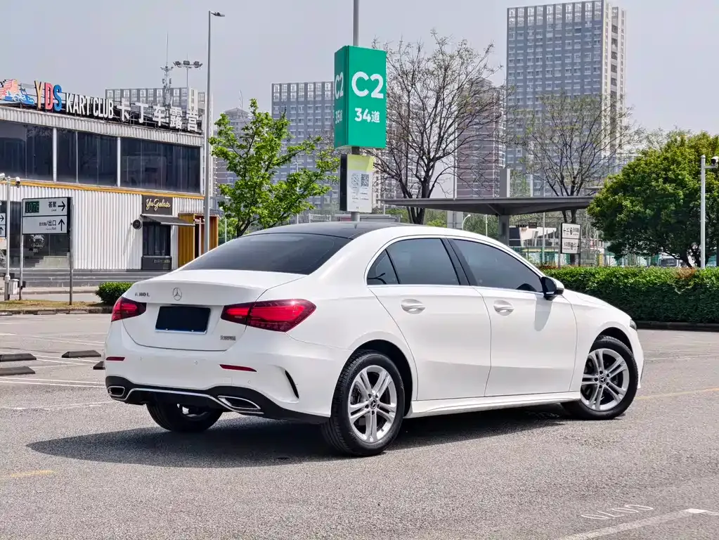 Mercedes-Benz A-Class — фото 9