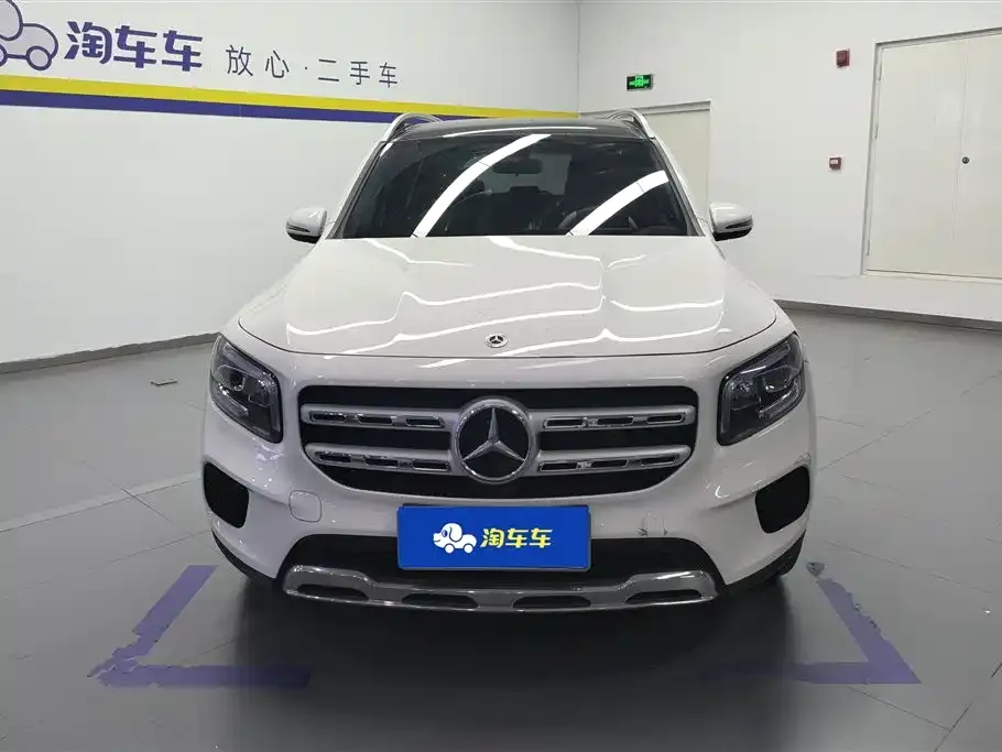 Mercedes-Benz GLB — фото 10