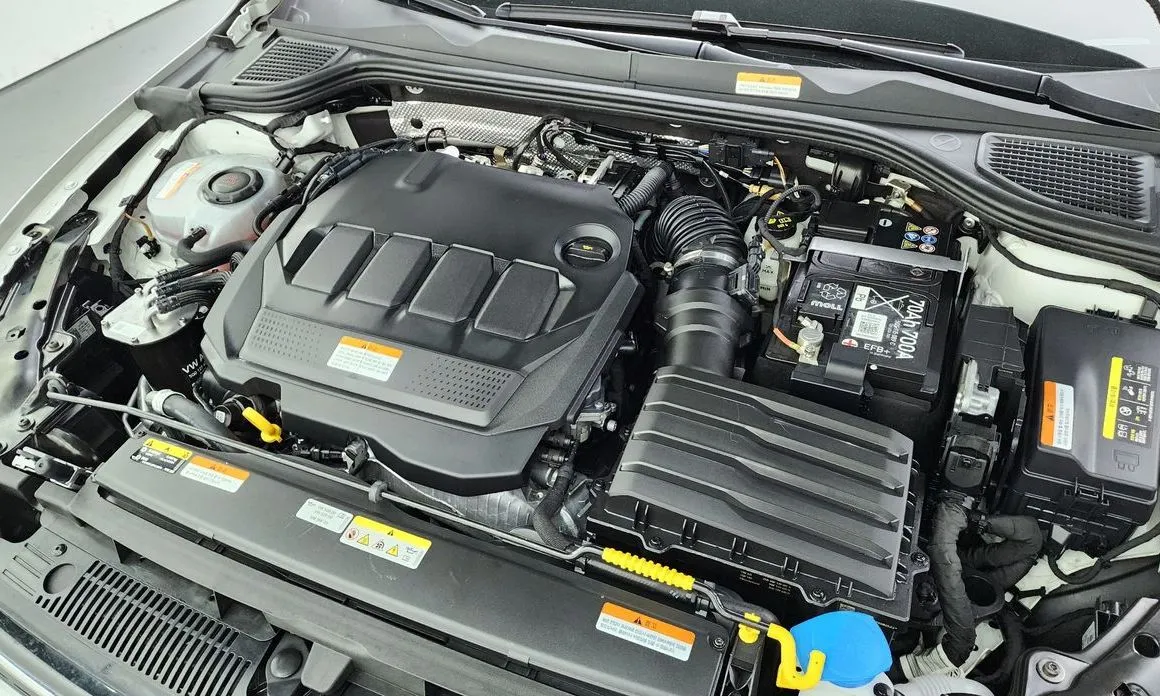 Volkswagen Golf 2024 из KR, фото 10