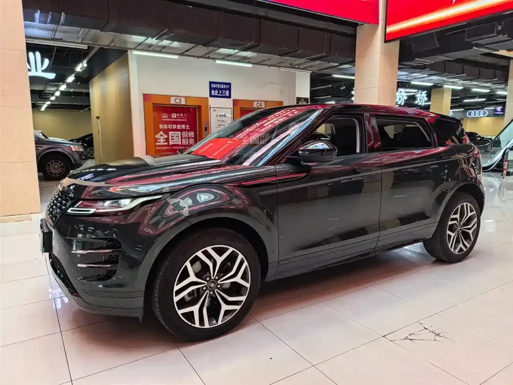 Land Rover Evoque — фото 1