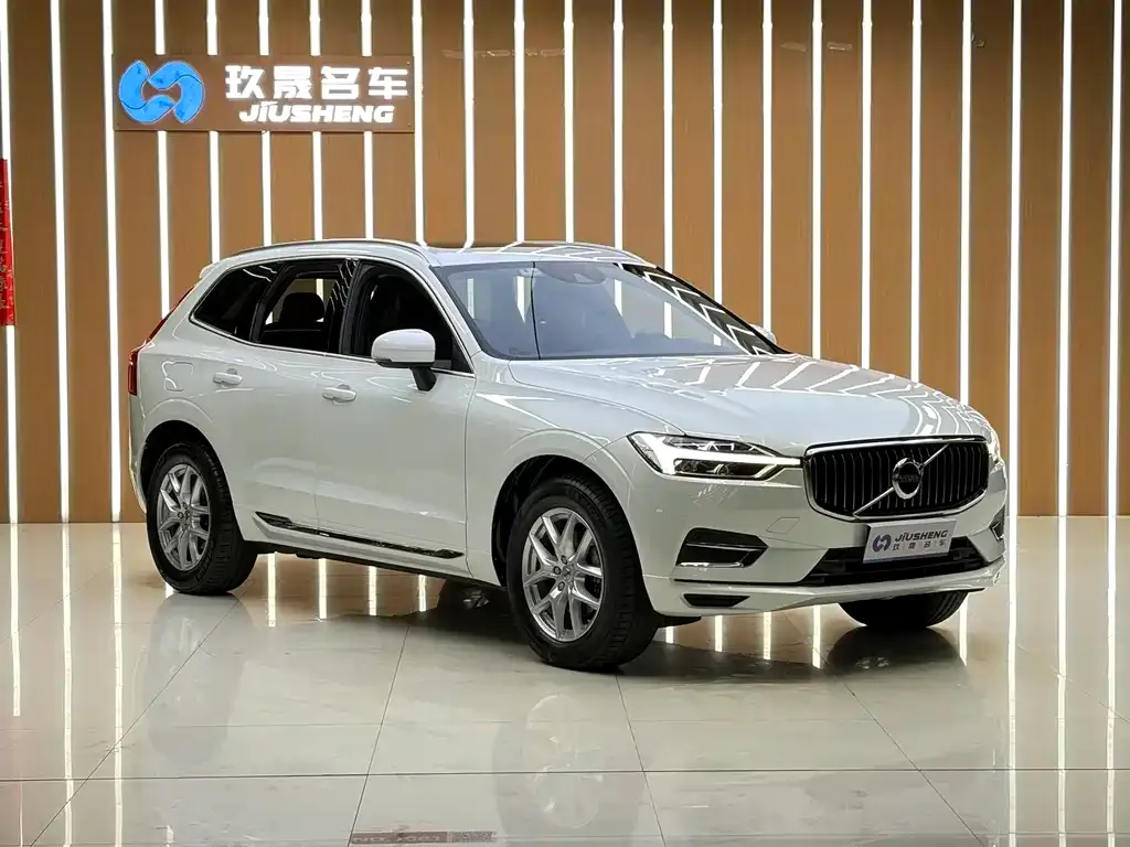 Volvo XC60 — фото 3